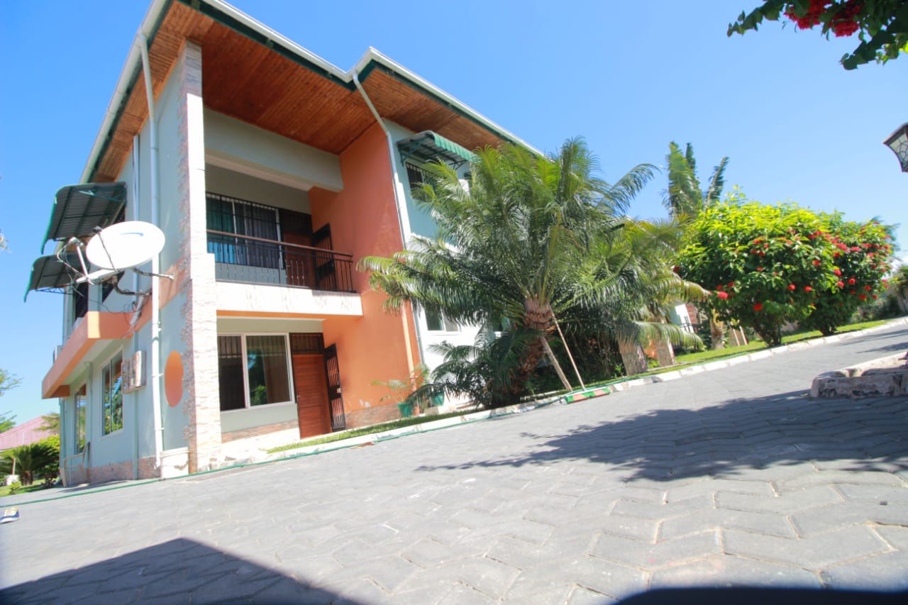 WhatsApp-Image-2023-05-25-at-10.49.05